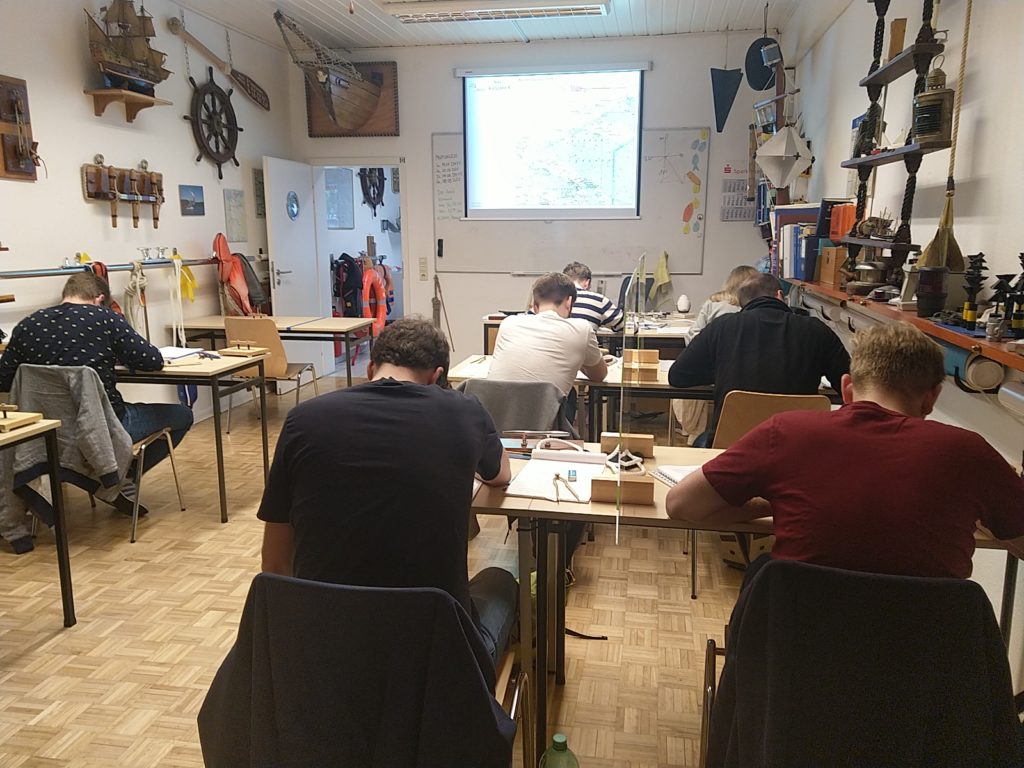 Theoretischer Unterricht Sportbootführerschein