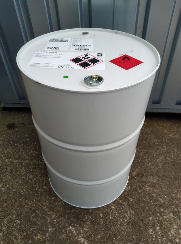 Fass mit 200 Liter C.A.R.E. Diesel