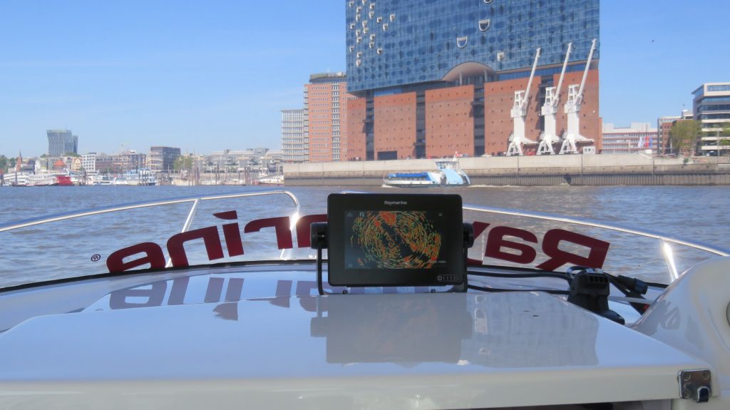 Radarbild auf dem 7" AXIOM Multifunktionsdisplay