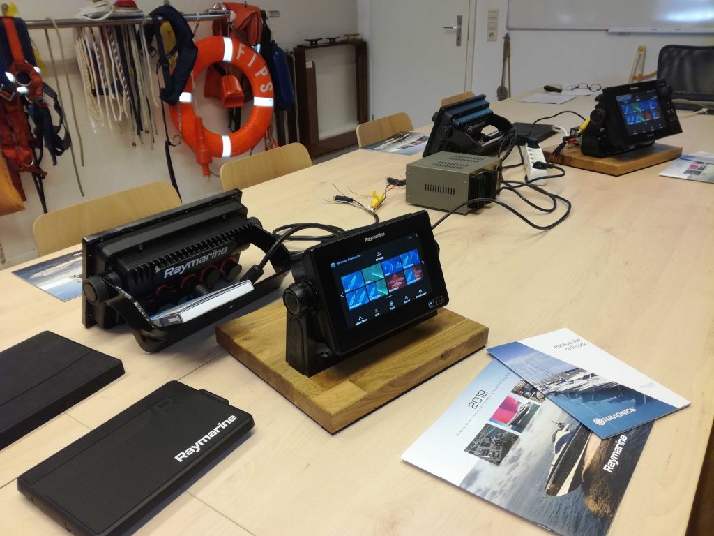 Raymarine-Training an AXIOM Multifunktionsgeräten