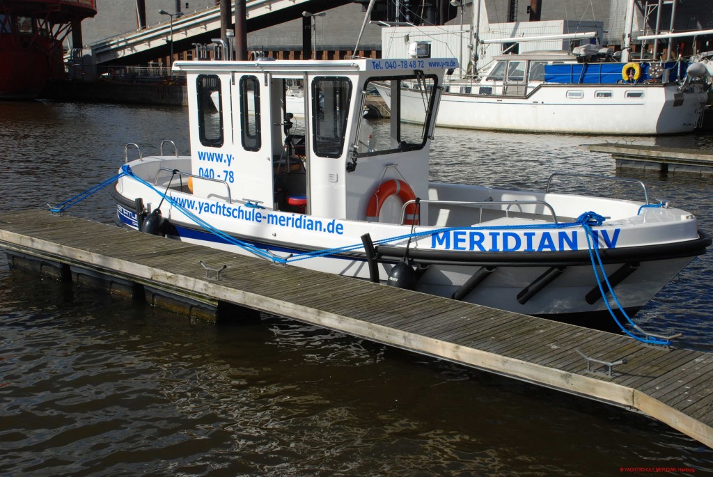 Die Meridian am Steg festgemacht.